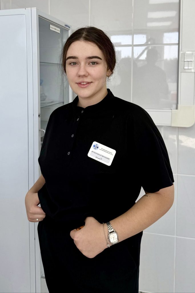 veterinarnyy-feldsher-erohina-yuliya-vladimirovna-683x1024 Ерохина Юлия Владимировна