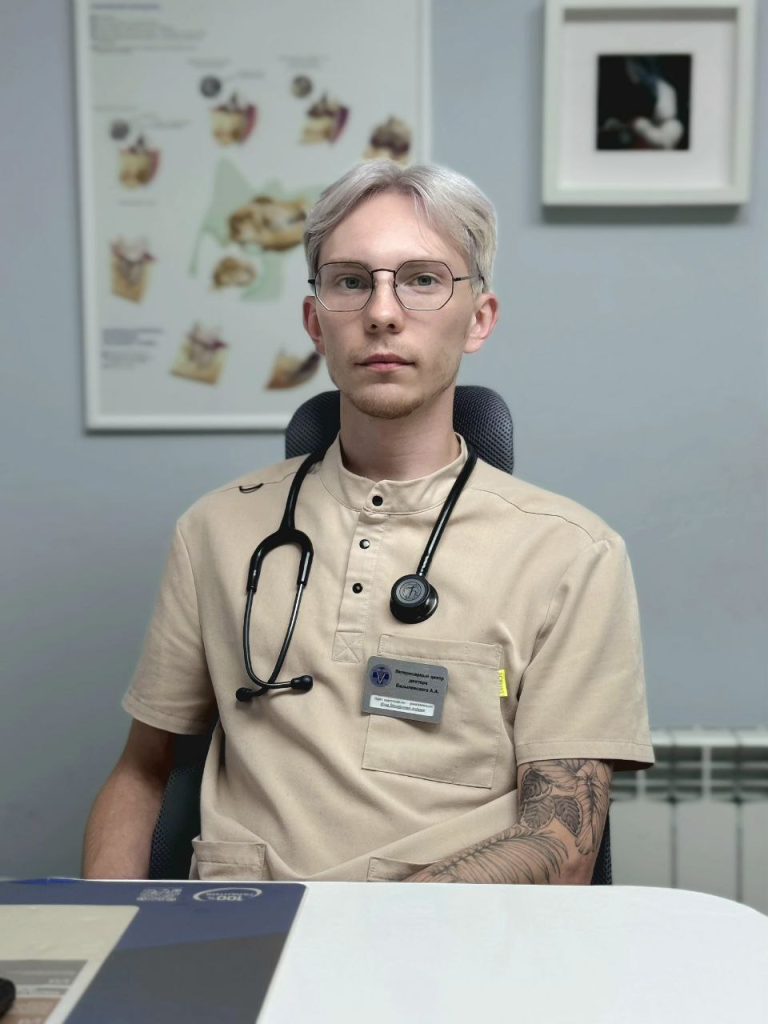 veterinarnyy-vrach-aleshin-ilya-mihaylovich-768x1024 Алешин Илья Михайлович